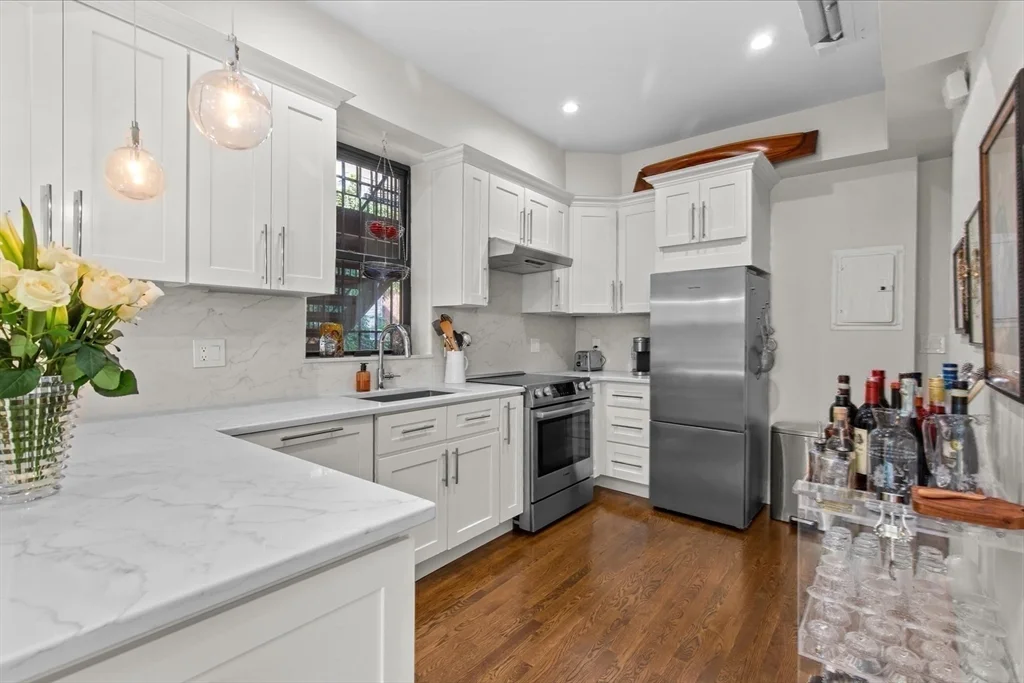 1 bed, 1 bath apartment for rent at 95 Saint Botolph Unit 2, Back Bay — photo 13 of 39
