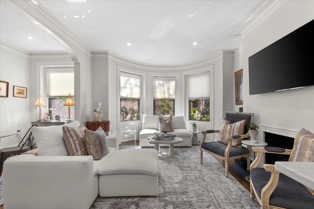 1 bed, 1 bath apartment for rent at 95 Saint Botolph Unit 2, Back Bay — photo 1 of 39
