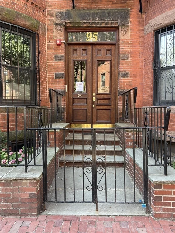 1 bed, 1 bath apartment for rent at 95 Saint Botolph Unit 3, Back Bay — photo 40 of 40