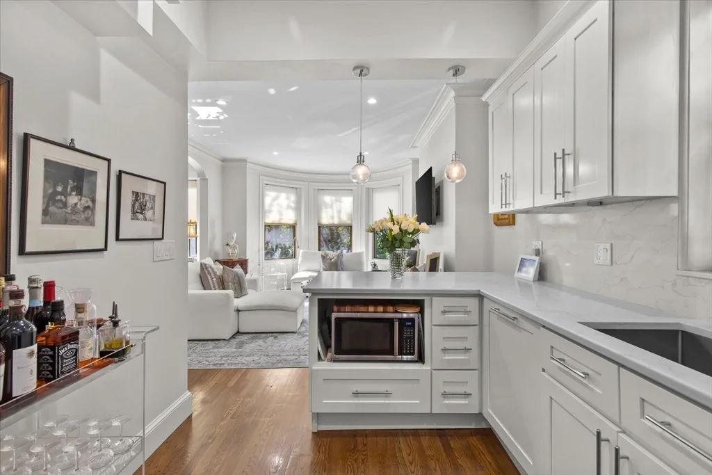 1 bed, 1 bath apartment for rent at 95 Saint Botolph Unit 3, Back Bay — photo 13 of 40