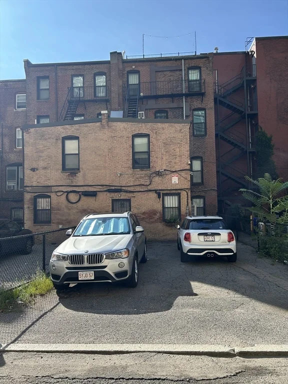 1 bed, 1 bath apartment for rent at 95 Saint Botolph Unit 3, Back Bay — photo 30 of 40