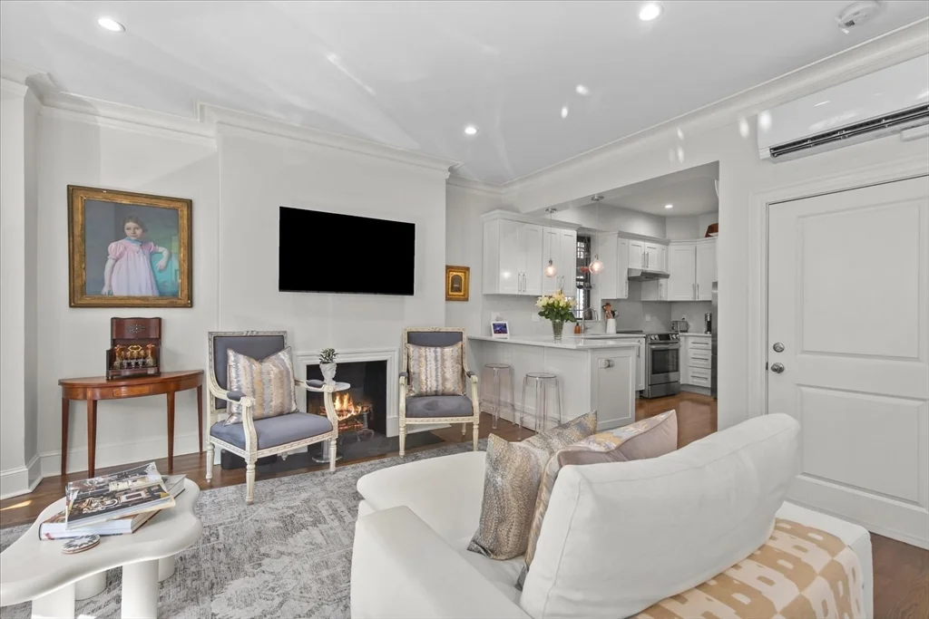 1 bed, 1 bath apartment for rent at 95 Saint Botolph Unit 3, Back Bay — photo 6 of 40