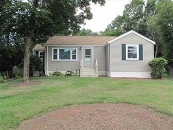 3 bed, 1 bath apartment for rent at 95 South Unit 1, Avon — photo 3 of 13