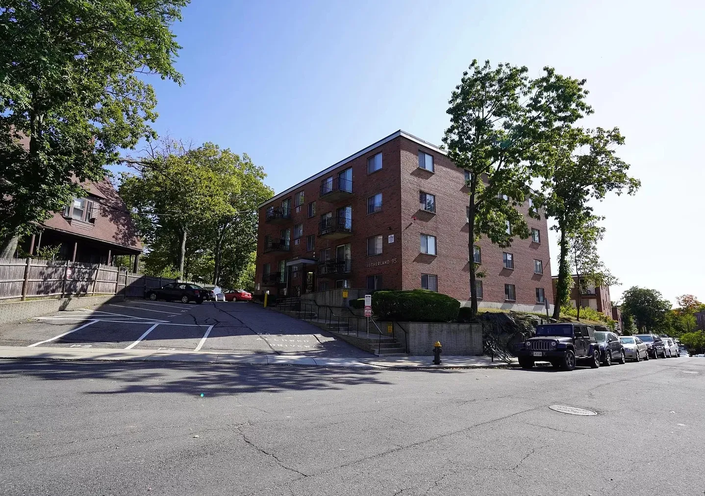 2 bed, 1 bath apartment for rent at 95 Sutherland Rd Unit 3A, Brighton — photo 6 of 9