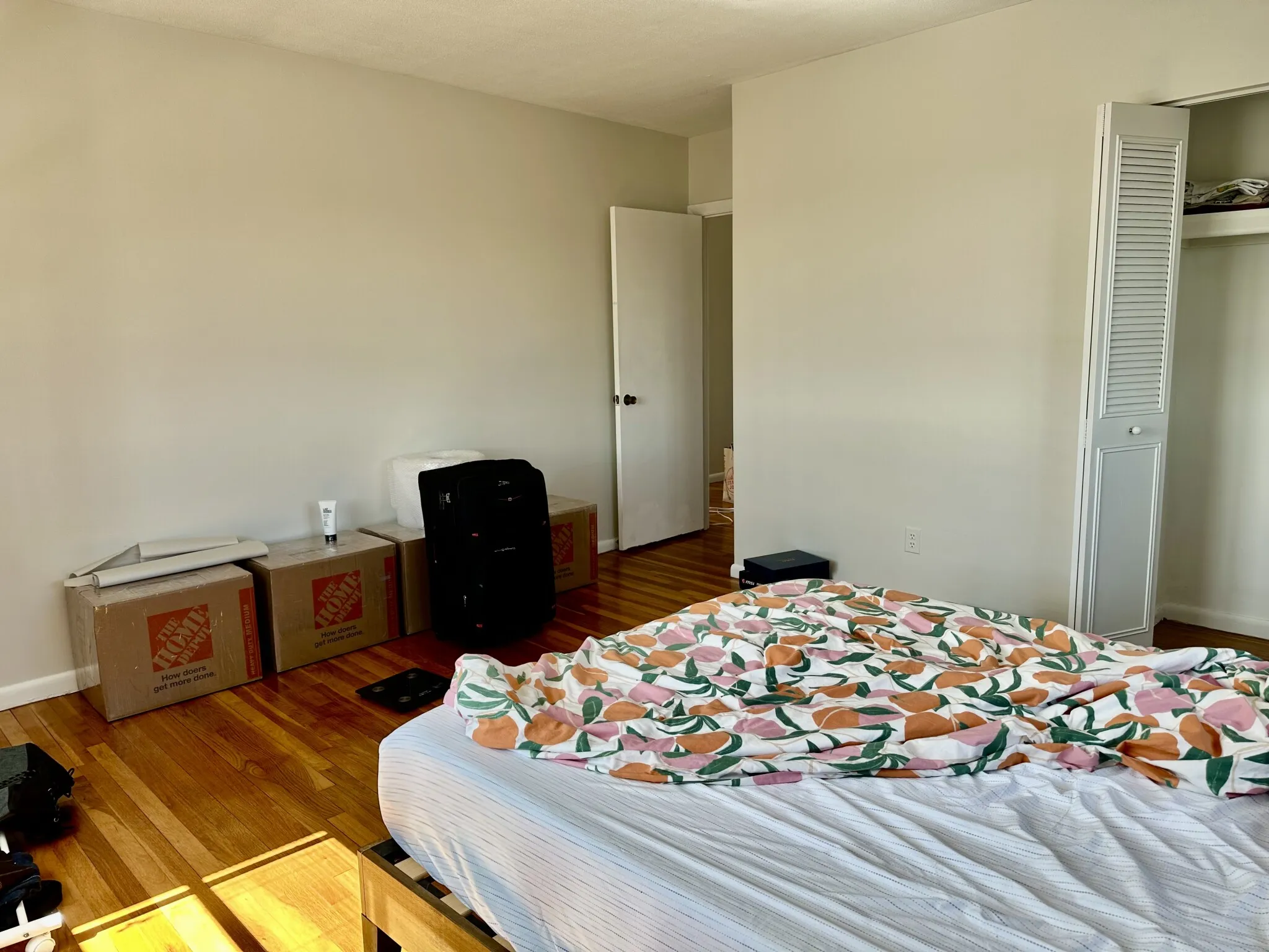 2 bed, 1 bath apartment for rent at 95 Sutherland Rd Unit 4C, Brighton — photo 11 of 28