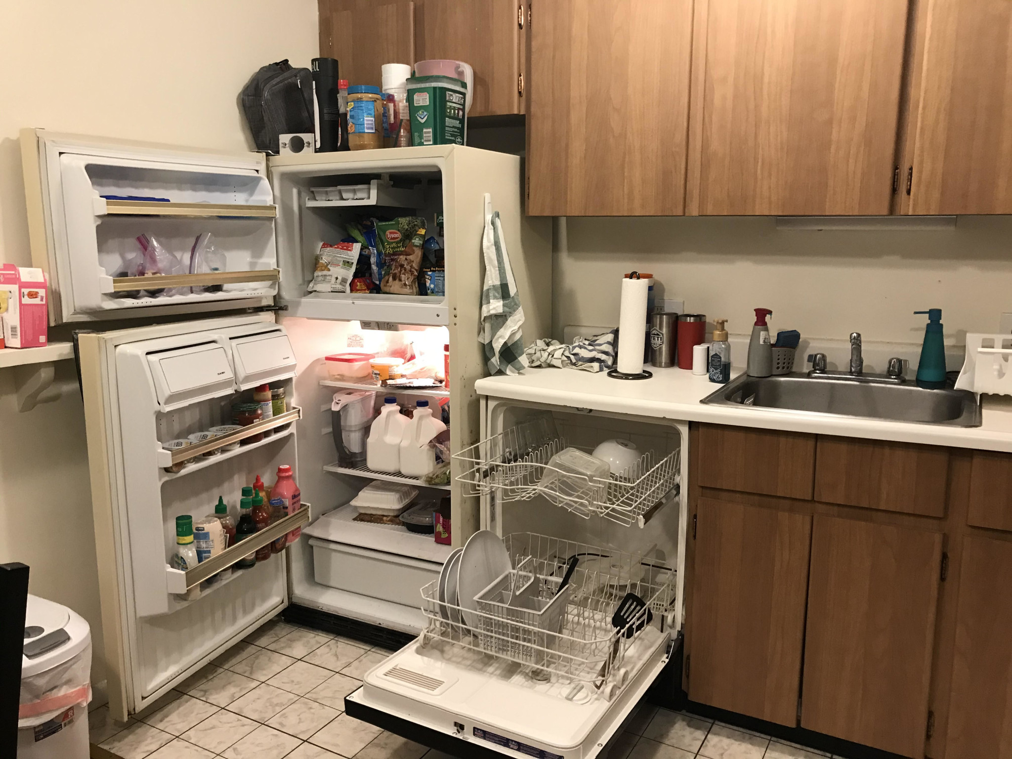 2 bed, 1 bath apartment for rent at 95 Sutherland Unit 2B, Brighton — photo 3 of 9