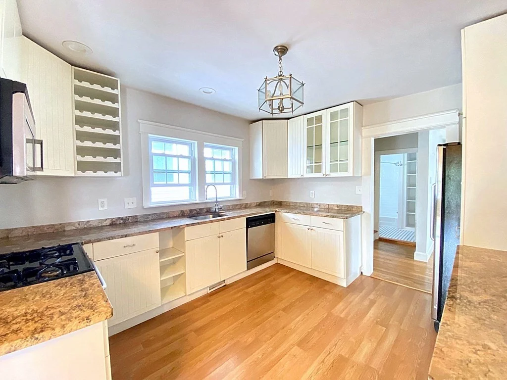 3 bed, 1 bath apartment for rent at 95 Temple St Unit 2, Somerville — photo 5 of 8