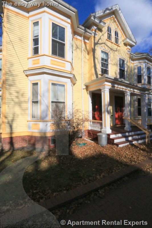 4 bed, 1 bath apartment for rent at 95 Upland Rd Unit 2, Porter Square — photo 1 of 10