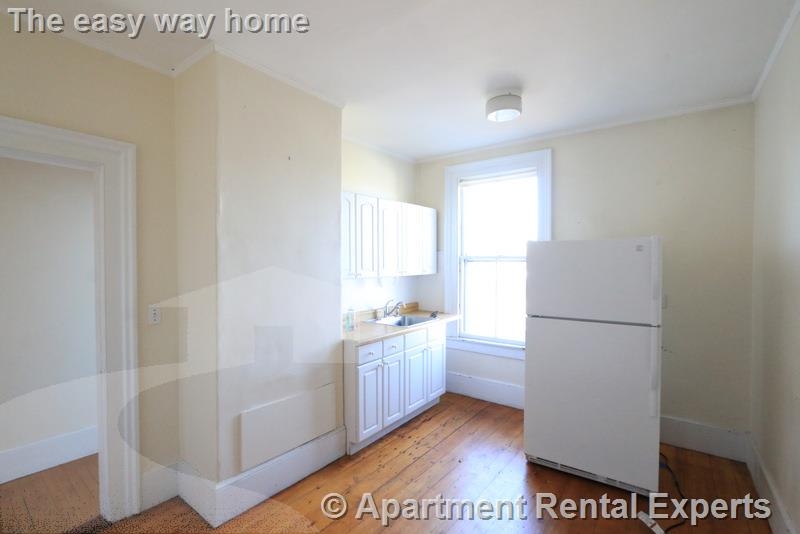 4 bed, 1 bath apartment for rent at 95 Upland Rd Unit 2, Porter Square — photo 7 of 10