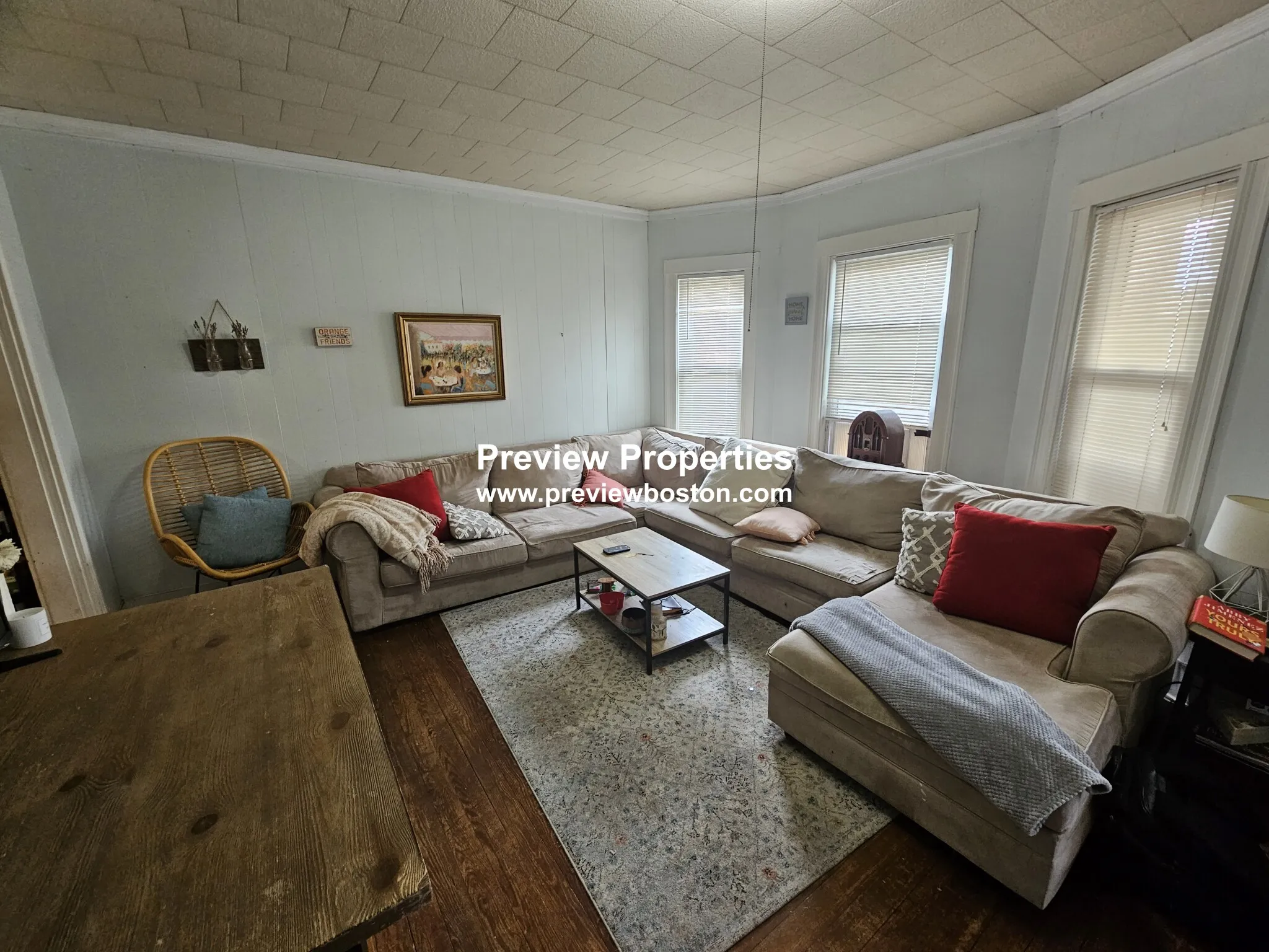 3 bed, 1 bath apartment for rent at 95 Wallingford Rd Unit P, Brighton — photo 1 of 15