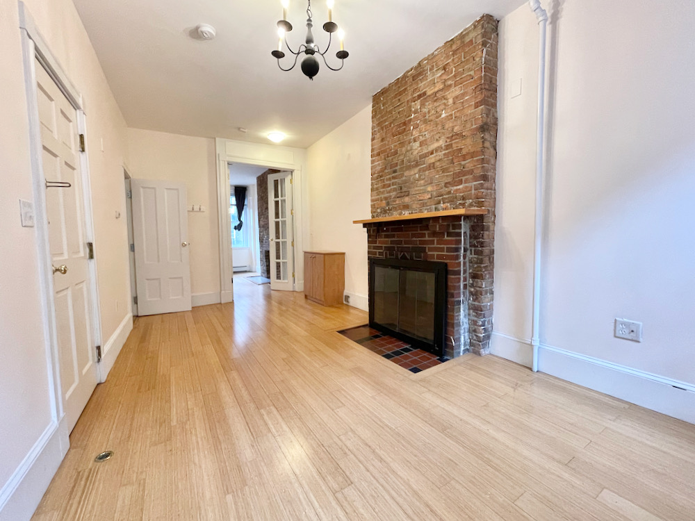 2 bed, 2 bath apartment for rent at 95 West Cedar St Unit 1, Beacon Hill — photo 1 of 21