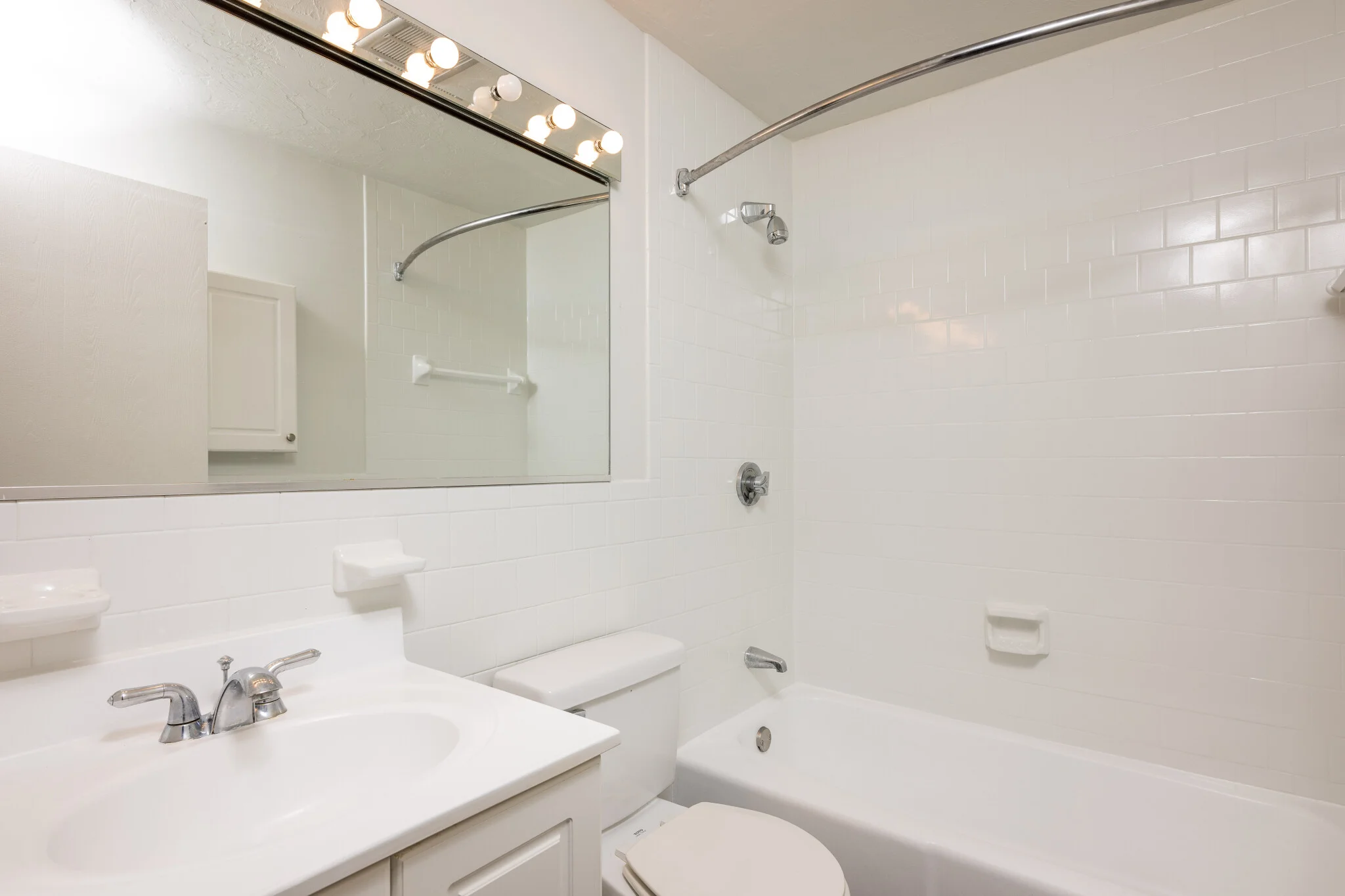 Studio bed, 1 bath apartment for rent at 95 West Squantum St Unit 311, Quincy — photo 4 of 4