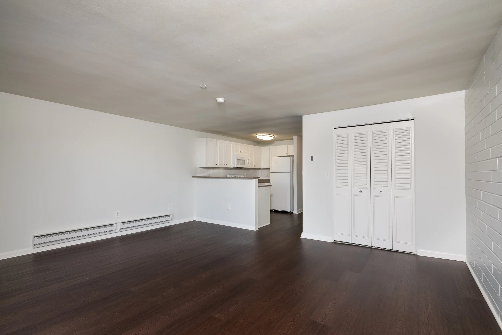 Studio bed, 1 bath apartment for rent at 95 West Squantum St Unit 311, Quincy — photo 2 of 4