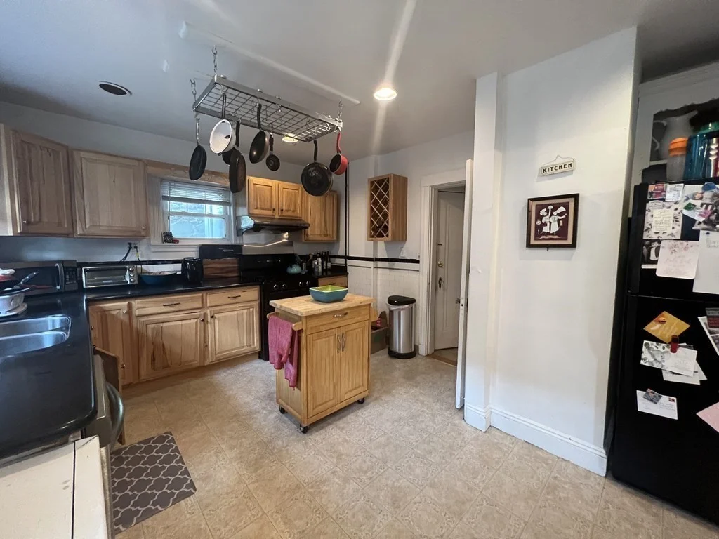 3 bed, 2 bath apartment for rent at 95 Westbourne Ter Unit 1, Corey Hill — photo 3 of 27