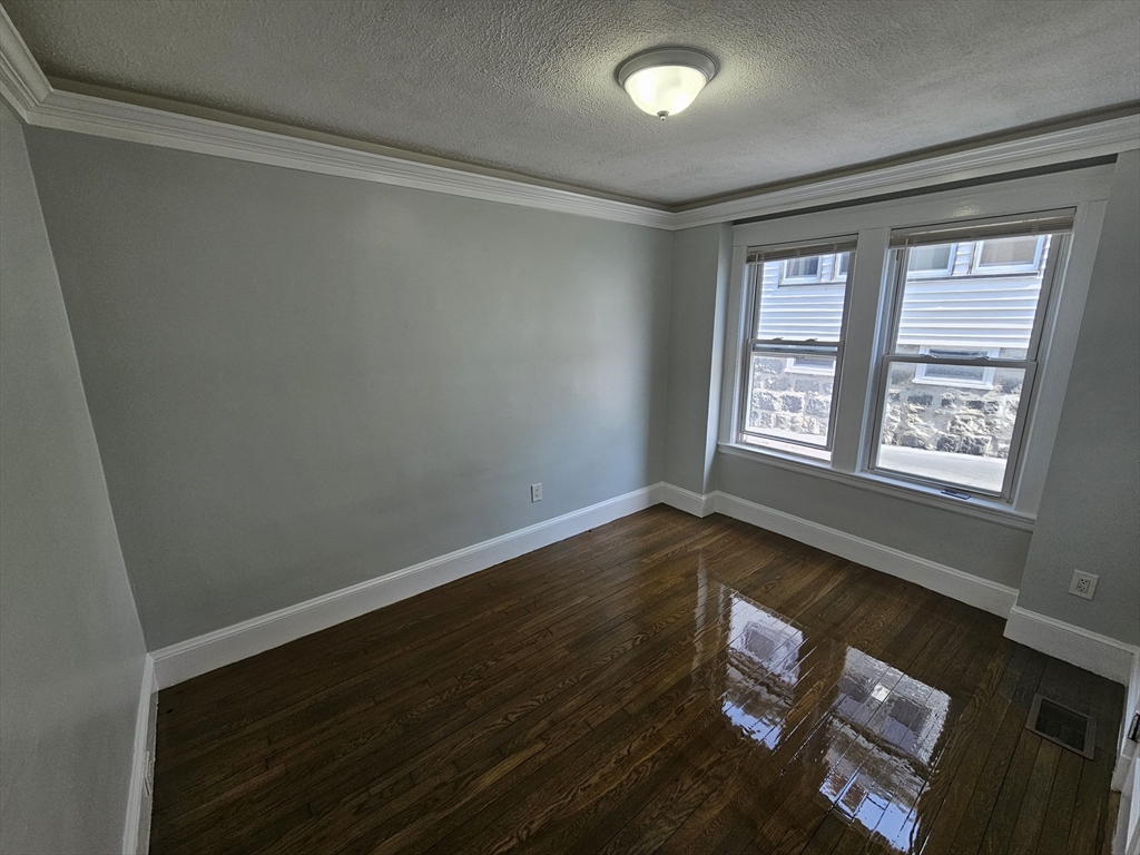 3 bed, 1 bath apartment for rent at 95 Wilmington Ave Unit 1A, Dorchester — photo 6 of 14