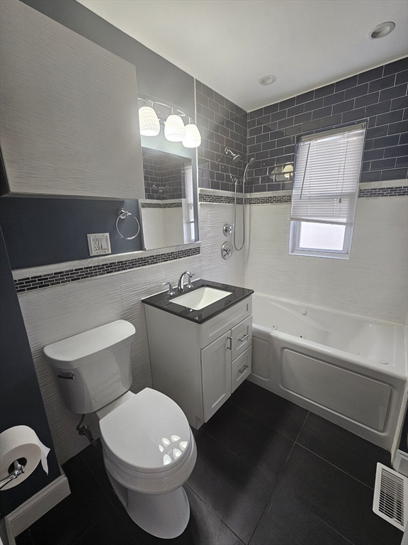 3 bed, 1 bath apartment for rent at 95 Wilmington Ave Unit 1A, Dorchester — photo 14 of 14