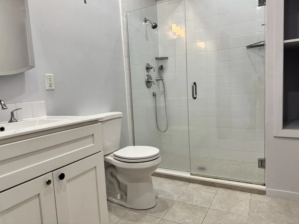 1 bed, 1 bath apartment for rent at 950 Dorchester Ave Unit 304, Dorchester — photo 16 of 41