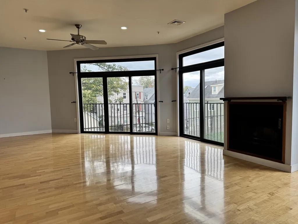 1 bed, 1 bath apartment for rent at 950 Dorchester Ave Unit 304, Dorchester — photo 12 of 41