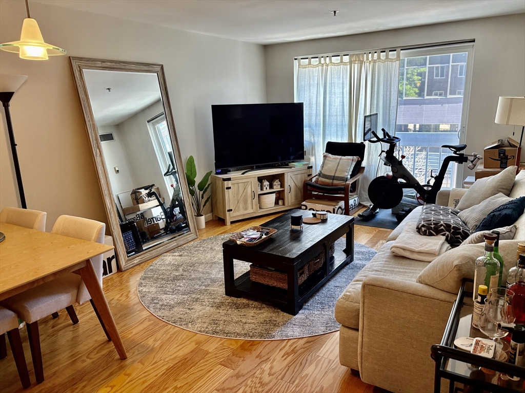 2 bed, 1 bath apartment for rent at 950 Massachusetts Ave Unit 318, Riverside — photo 2 of 13