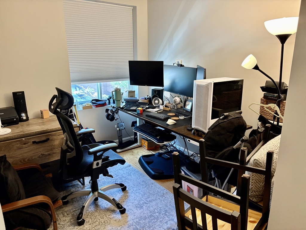 2 bed, 1 bath apartment for rent at 950 Massachusetts Ave Unit 318, Riverside — photo 4 of 13