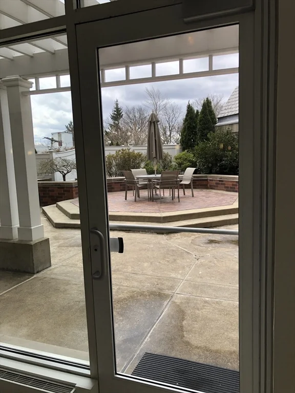 2 bed, 1 bath apartment for rent at 950 Massachusetts Ave Unit 506, Riverside — photo 4 of 35