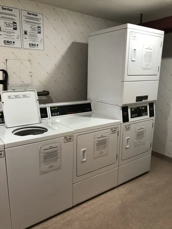 2 bed, 1 bath apartment for rent at 950 Massachusetts Ave Unit 506, Riverside — photo 5 of 35