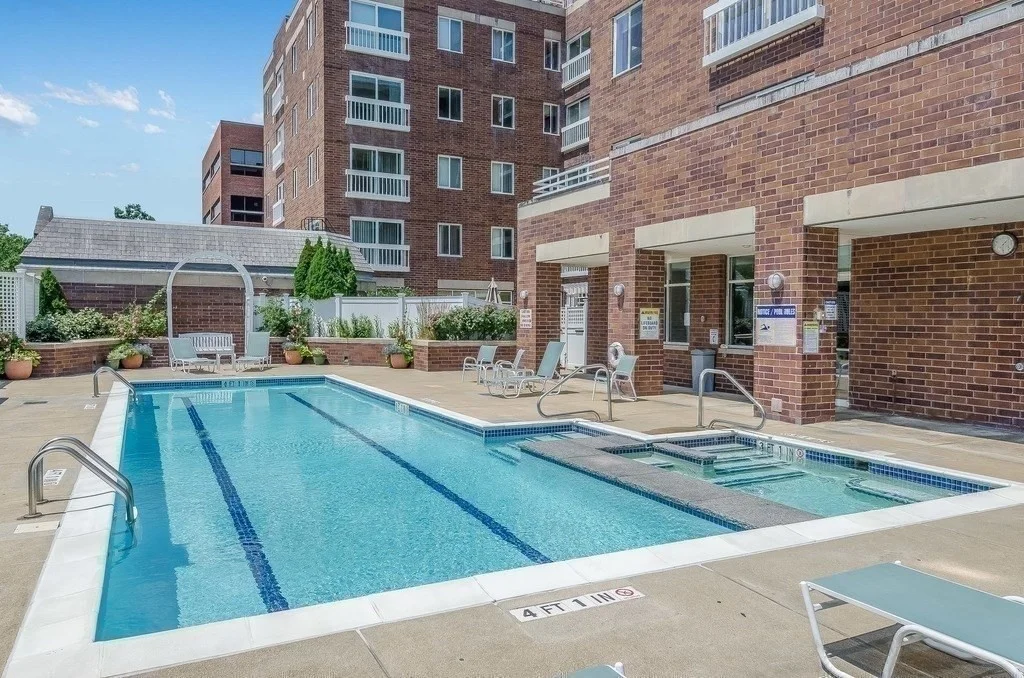 2 bed, 1 bath apartment for rent at 950 Massachusetts Ave Unit 506, Riverside — photo 11 of 35