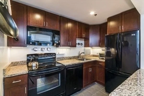 2 bed, 1 bath apartment for rent at 950 Massachusetts Ave Unit 318, Riverside — photo 2 of 12