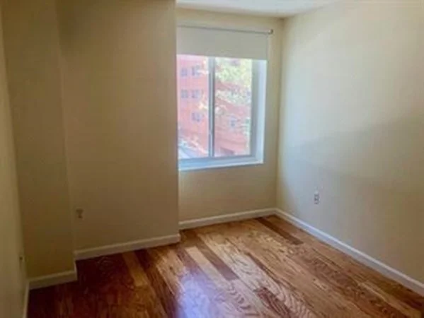 2 bed, 1 bath apartment for rent at 950 Massachusetts Ave Unit 318, Riverside — photo 9 of 12