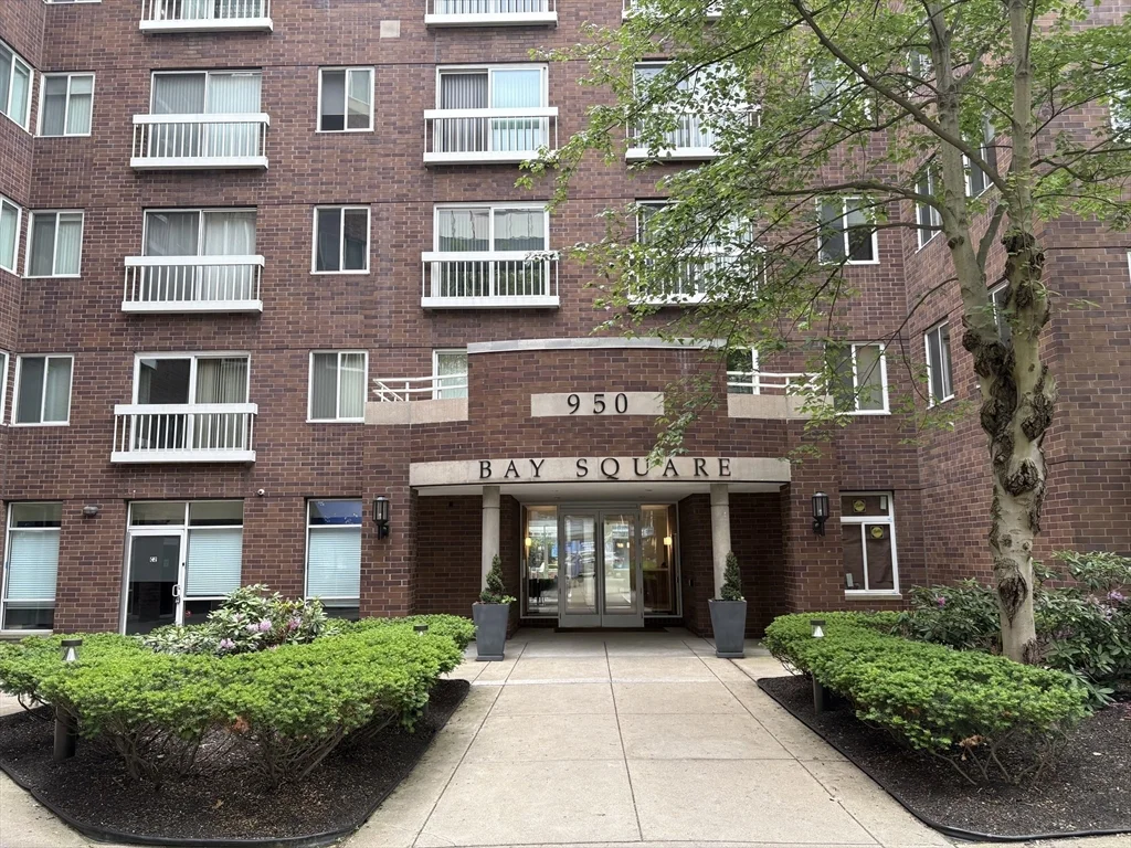 2 bed, 1 bath apartment for rent at 950 Massachusetts Ave Unit 318, Riverside — photo 1 of 12