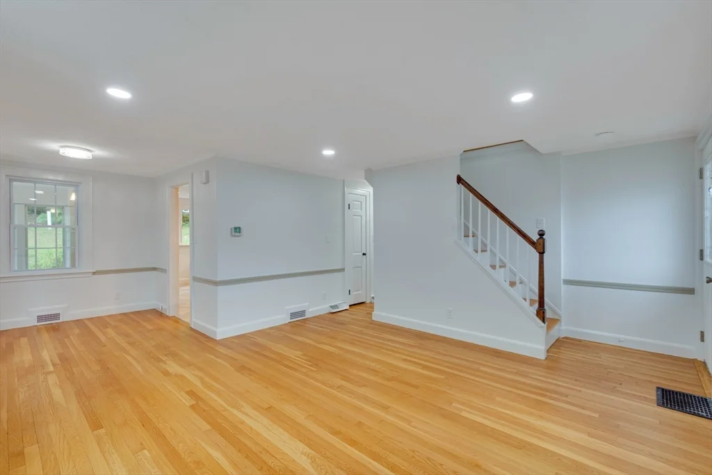 3 bed, 2 bath apartment for rent at 951 Main St, Lynnfield — photo 18 of 34
