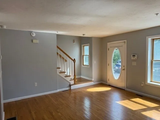 2 bed, 1 bath apartment for rent at 955 Pleasant St Unit 3, Weymouth — photo 3 of 27