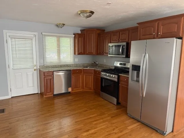 2 bed, 1 bath apartment for rent at 955 Pleasant St Unit 3, Weymouth — photo 27 of 27