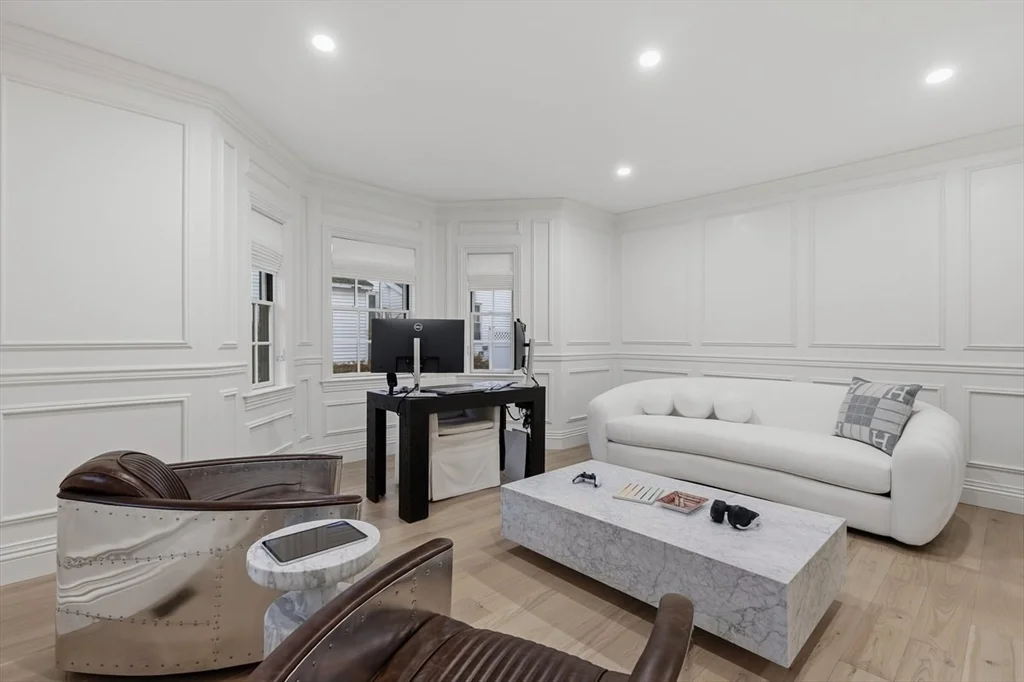 4 bed, 3 bath apartment for rent at 959 Chestnut St, Newton — photo 11 of 42
