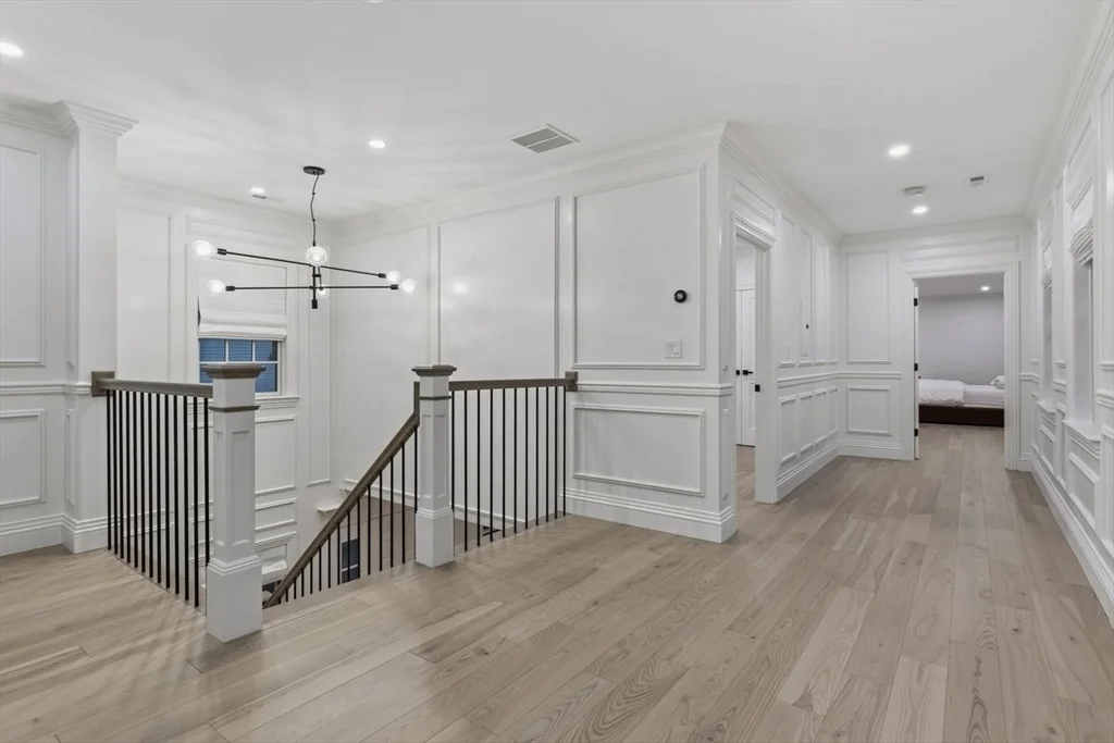 4 bed, 3 bath apartment for rent at 959 Chestnut St, Newton — photo 23 of 42
