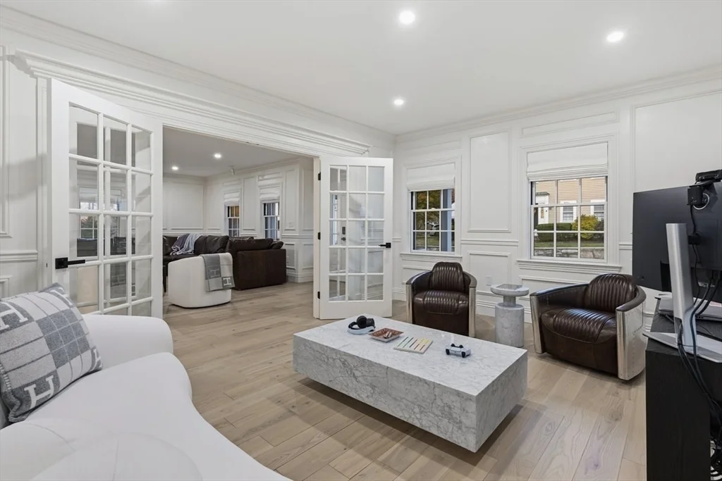 4 bed, 3 bath apartment for rent at 959 Chestnut St, Newton — photo 12 of 42