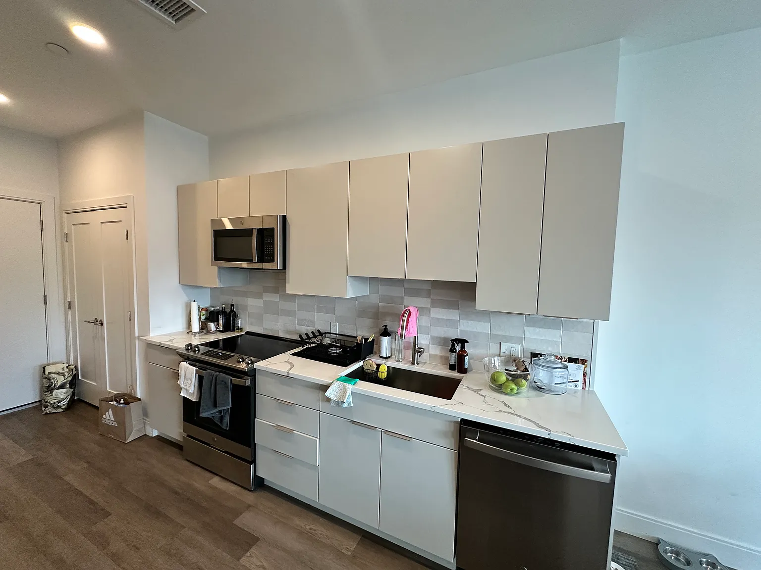 2 bed, 2 bath apartment for rent at 959 Dorchester Ave Unit 210, Dorchester — photo 8 of 9