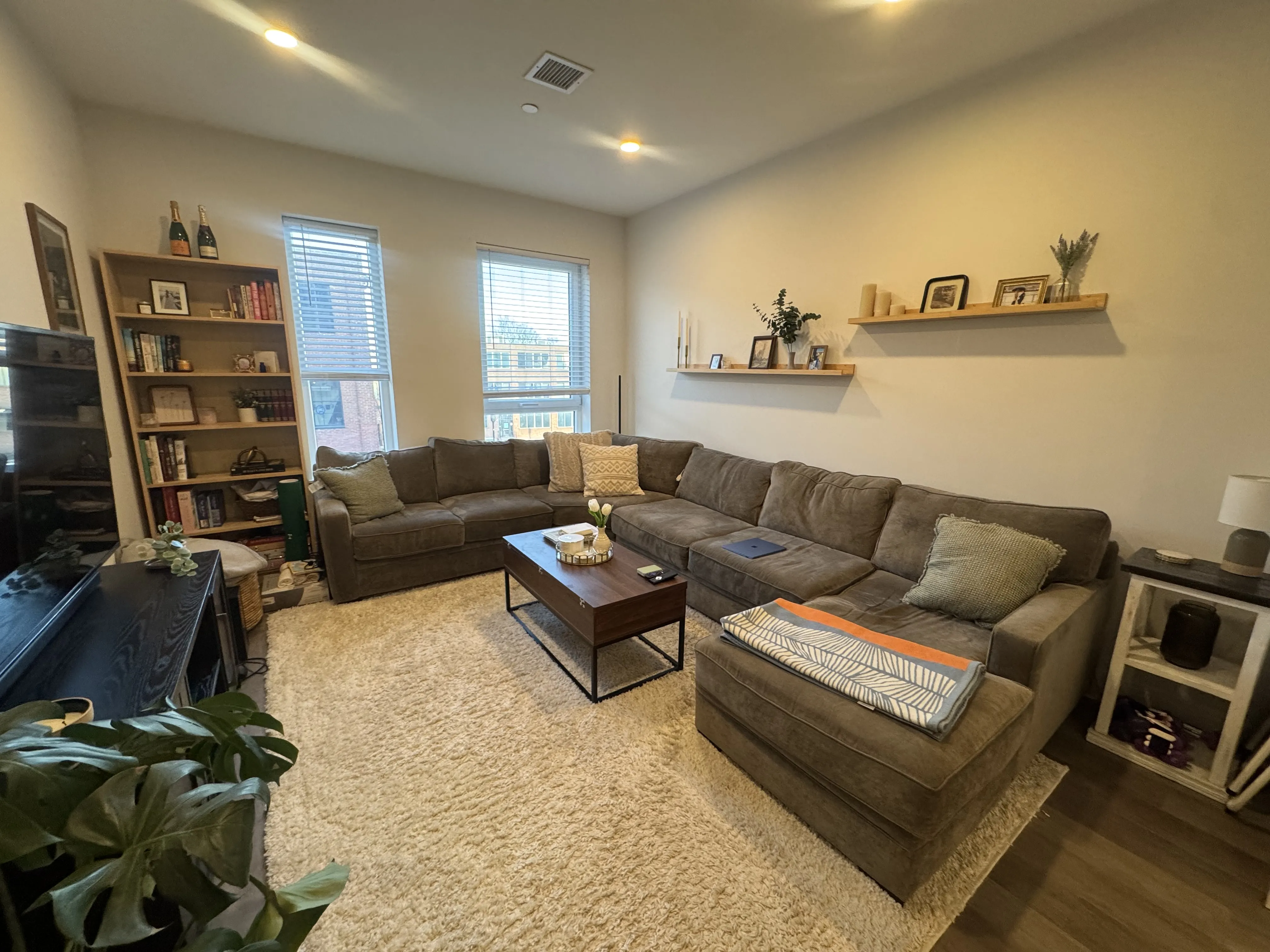 1 bed, 1 bath apartment for rent at 959 Dorchester Ave Unit 307, Dorchester — photo 1 of 21