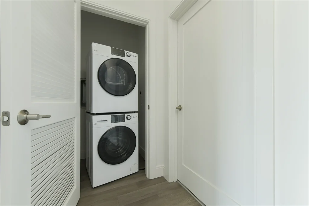 1 bed, 1 bath apartment for rent at 959 Dorchester Ave Unit 508, Dorchester — photo 4 of 5