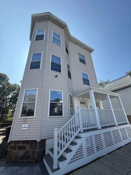 4 bed, 1 bath apartment for rent at 96-98 Blue Hill Ave Unit 2, Roxbury — photo 1 of 19