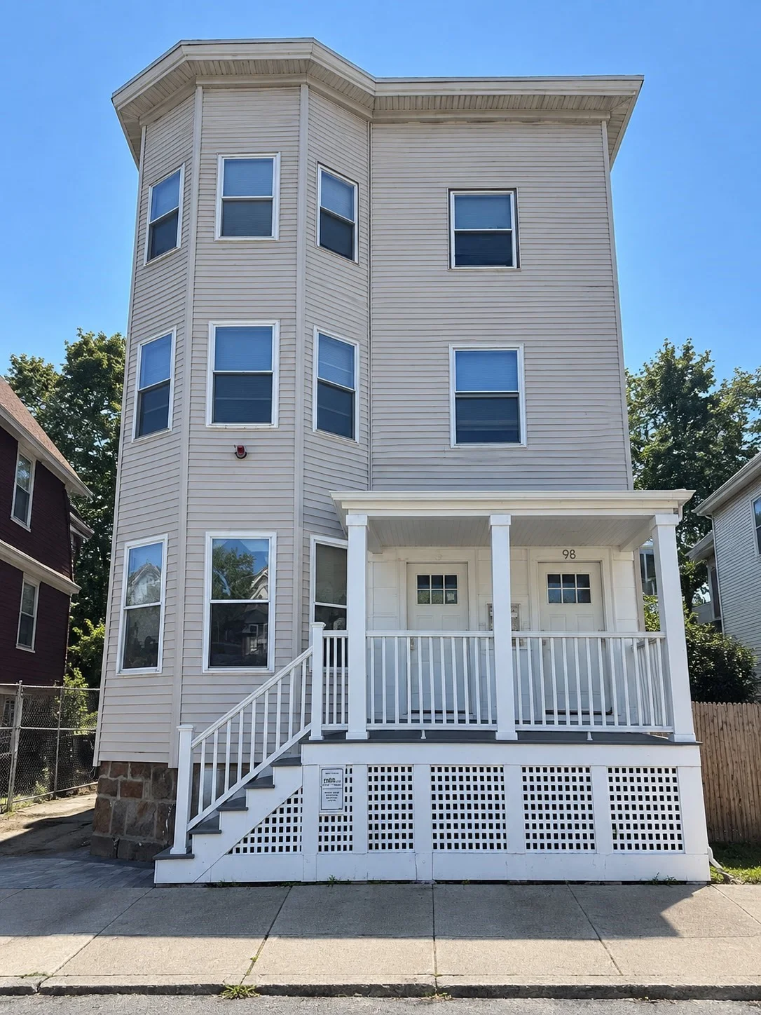 4 bed, 1 bath apartment for rent at 96-98 Blue Hill Ave Unit 2, Roxbury