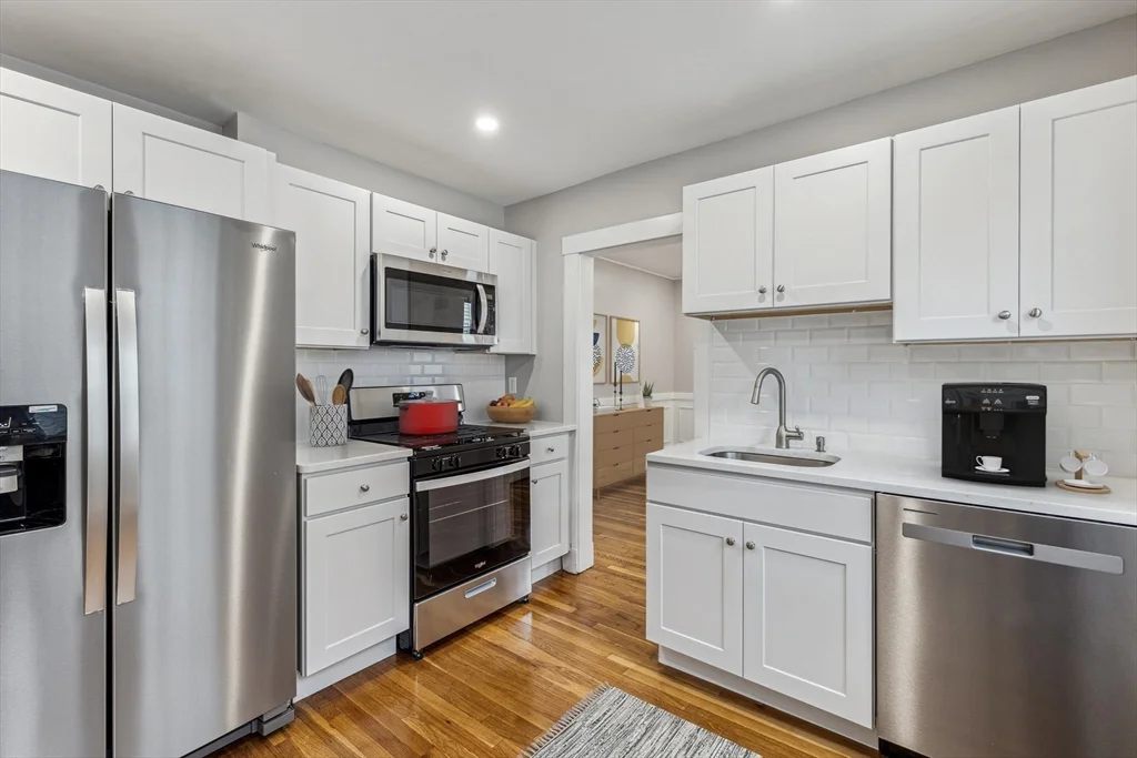 3 bed, 2 bath apartment for rent at 96-98 Elmer Rd Unit 1, Boston — photo 1 of 9
