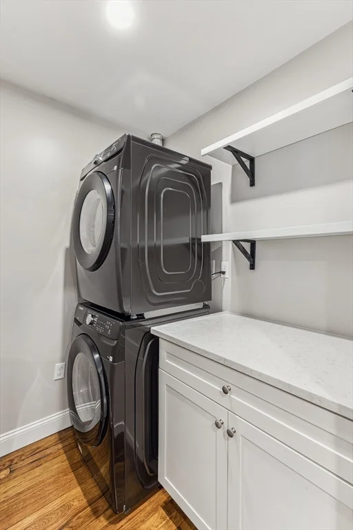 3 bed, 2 bath apartment for rent at 96-98 Elmer Rd Unit 1, Boston — photo 9 of 9