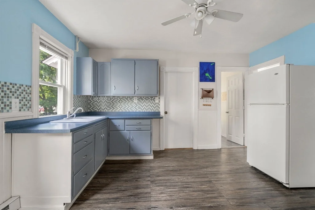 2 bed, 1 bath apartment for rent at 96-98 Fisher St Unit 1, North Attleboro — photo 7 of 9