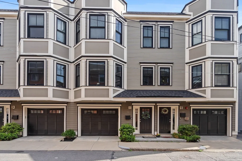 3 bed, 3 bath apartment for rent at 96 Bolton St Unit 96, South Boston — photo 18 of 19