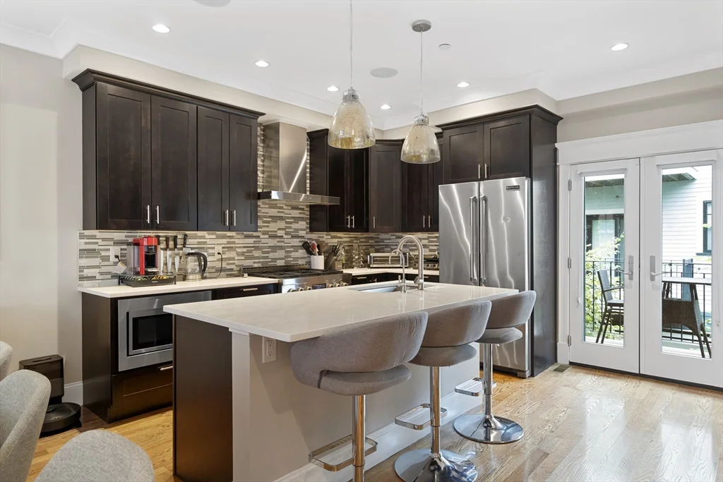 3 bed, 3 bath apartment for rent at 96 Bolton St Unit 96, South Boston — photo 5 of 19