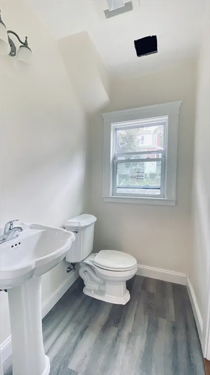 3 bed, 2 bath apartment for rent at 96 Brayton Rd Unit 1, Brighton — photo 8 of 10