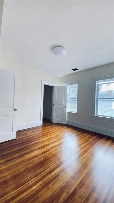 3 bed, 2 bath apartment for rent at 96 Brayton Rd Unit 1, Brighton — photo 5 of 10