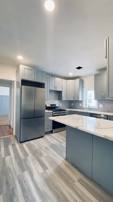 3 bed, 2 bath apartment for rent at 96 Brayton Rd Unit 1, Brighton — photo 2 of 10
