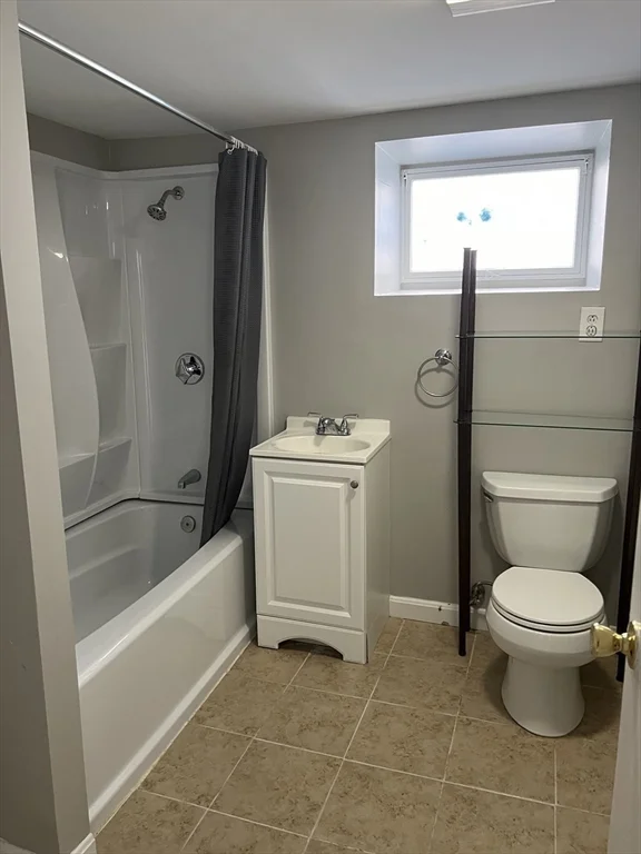 2 bed, 2 bath apartment for rent at 96 Bristol Rd Unit 1, Medford — photo 15 of 20